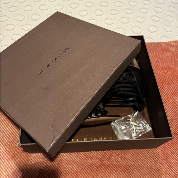 LIKE NEW - Elie Tahari Black Gladiator Strap Leather Heeled Sandals - Size 37 - Picture 15 of 16